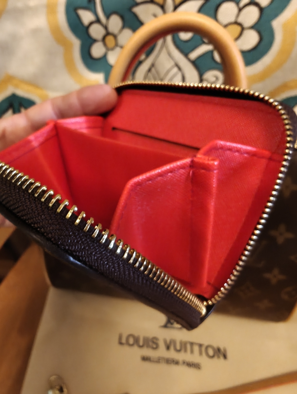 Fun "FASHION BAG"  New. - Picture 10 of 16